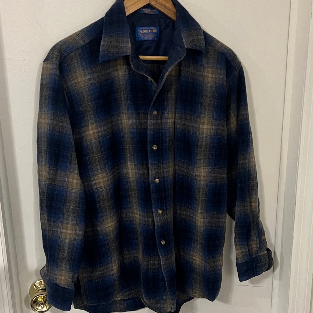 Pendleton Men's Navy and Tan Plaid Shirt 100% wool